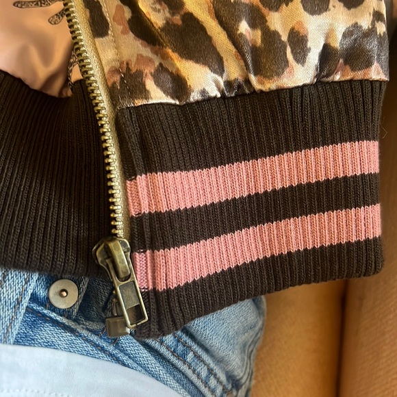 Letterman pink and brown cheetah print light jacket with pockets (Mother brand) - Picture 4 of 6